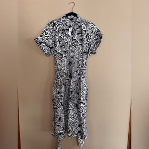 NWT blue/white floral button up midi dress